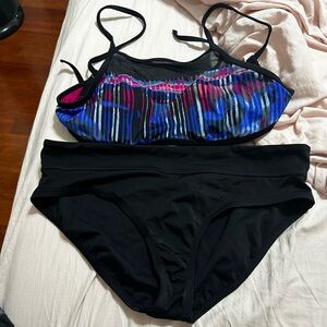 Nike swim top and bottoms